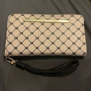 Steve Madden NWOT Wristlet